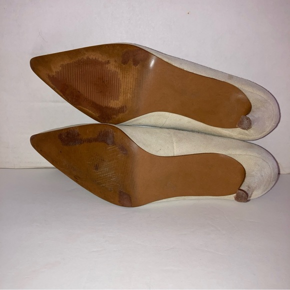 Colin Stuart Size 6 Beige Suede Heels - Picture 8 of 8